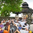 Узнайте секреты чудесного храма Улувату на Бали на 3 коротких уроках.