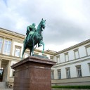 Узнайте все о Staatsgalerie в Штутгарте, музее мирового класса. За 90 коротких уроков вы узнаете все самое важное.