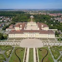 Maak kennis met het barokke paleis in Ludwigsburg. De ruime tuin en de betoverende sprookjestuin zullen u inspireren. Leer alles in 9 korte lessen.