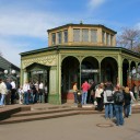 Dowiedz się wszystkiego o historii Wilhelmy, Zoo w Stuttgarcie - część 1 - w tym dwuczęściowym kursie.